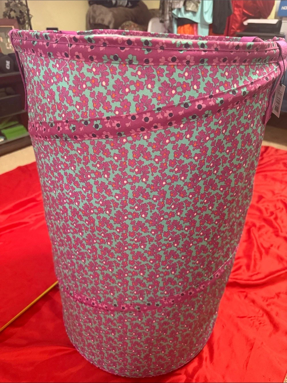 WOW POSHMARK - Authentic Vera Bradley NWT Hamper 26”H x 16.5”W